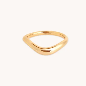 livy ring: sculpted wave gold ring